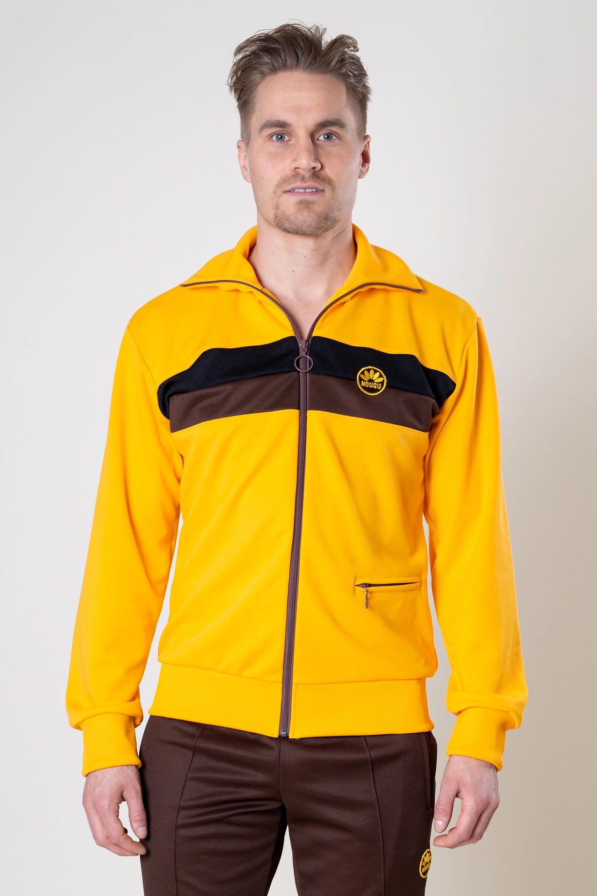 Nousu Ampiainen miesten verkkatakki