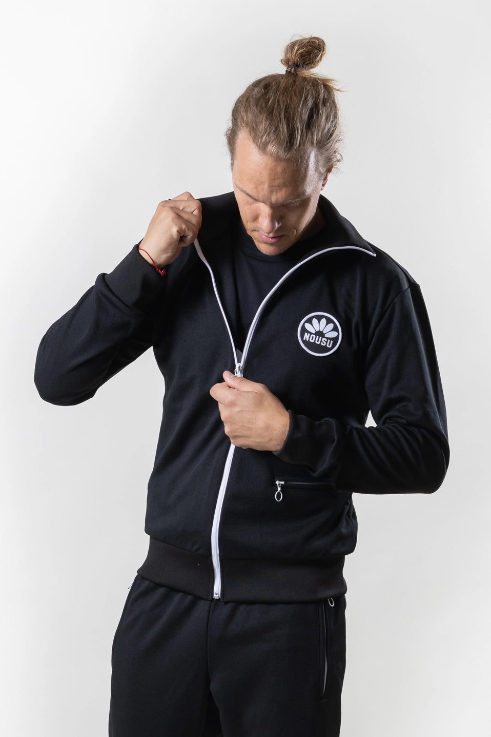 Nousu Musta miesten verkkatakki