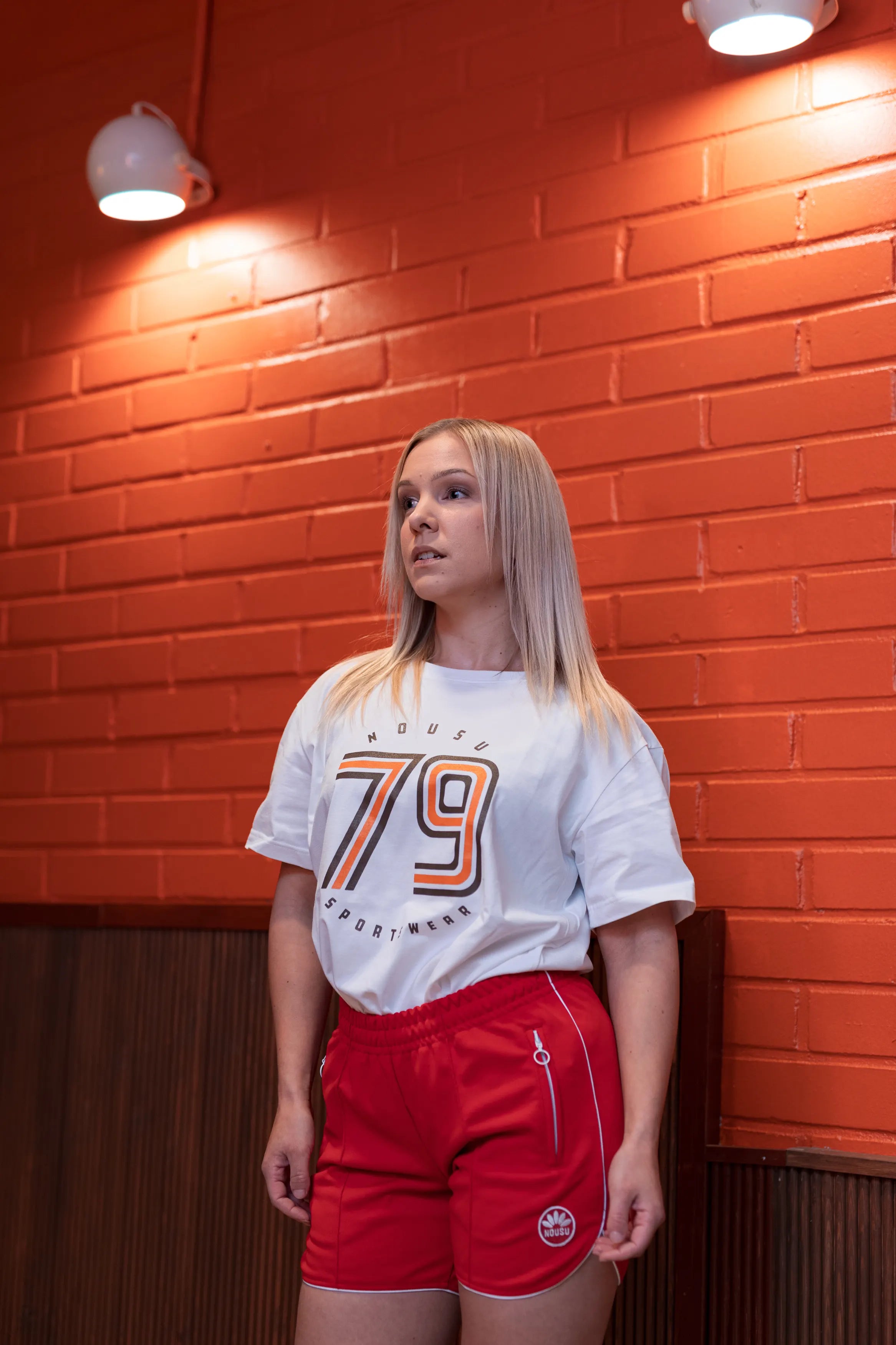 Nousu naisten shortsit, punainen