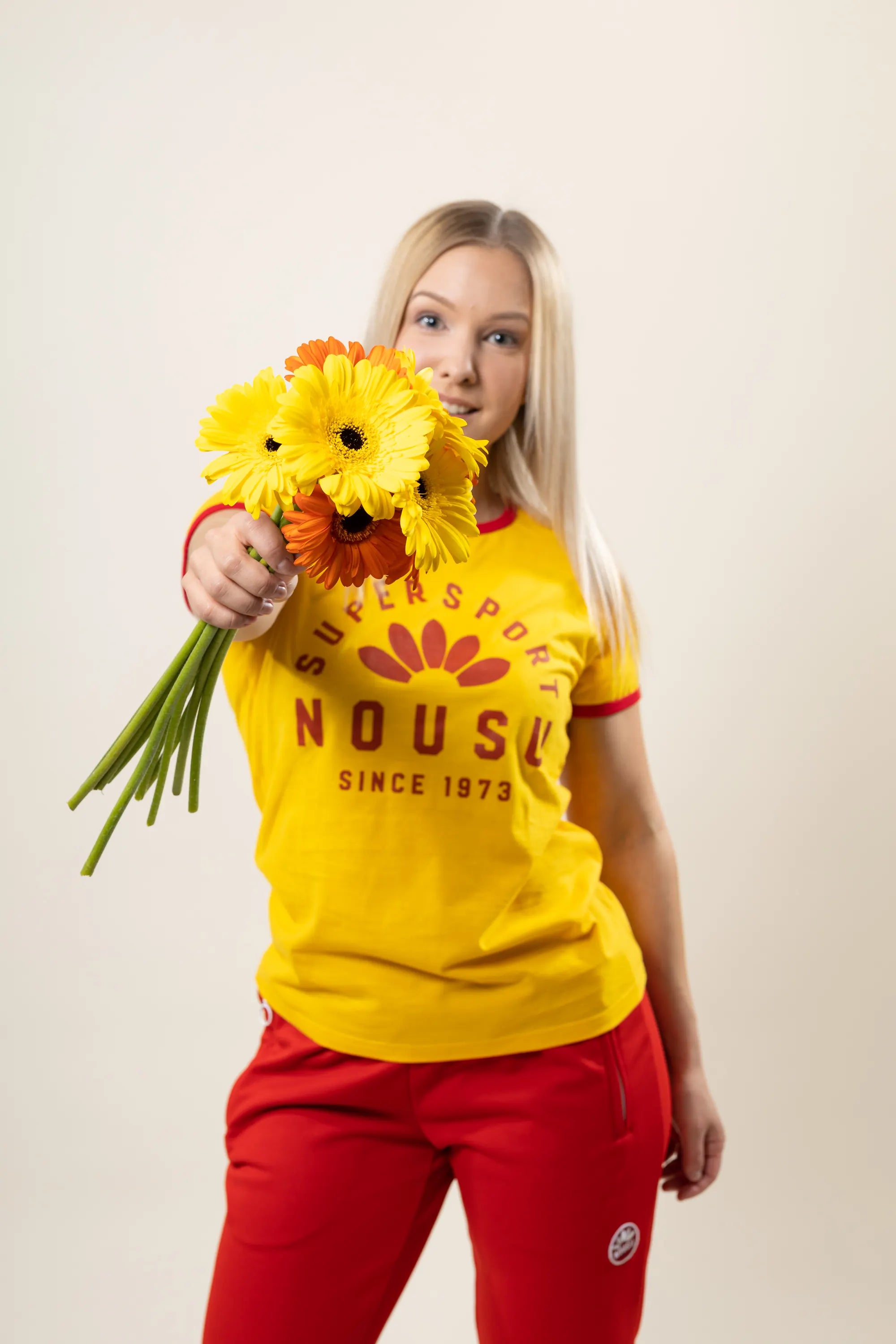 Nousu Supersport keltainen naisten t-paita